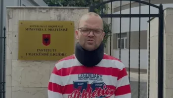 “Më kanë dhunuar barbarisht!”Aulon Kalaja, kallëzim penal kundër policëve në protestën e 17 prillit