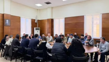 Ministri Salla në takim me blegtorët: Rritje fondesh për blegtorinë dhe forcim i kontrolleve për sigurinë ushqimore