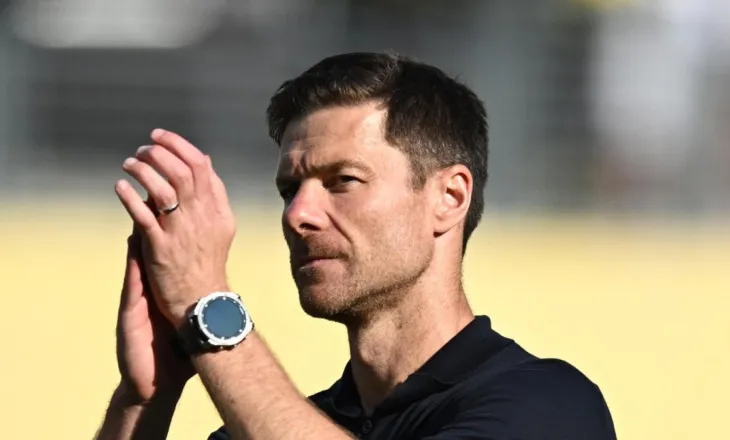 Mirupafshim Real Madrid! U zbulua nga Xabi Alonso, por tani po ngroh stolin. 4 ekipe në garë për sulmuesin 22-vjeçar