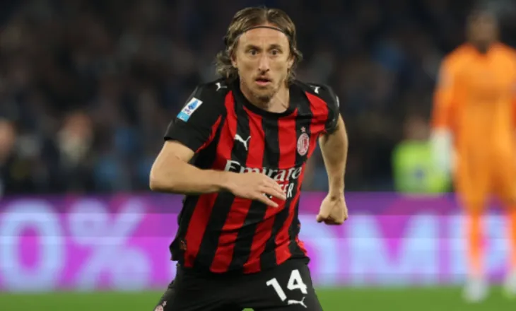 Modric, gati të rinovojë me Milanin, por vendos kushte
