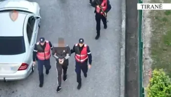 Morën peng një 32-vjeçar dhe e dhunuan për para, 2 të arrestuar në Tiranë, 1 tjetër shpallet në kërkim