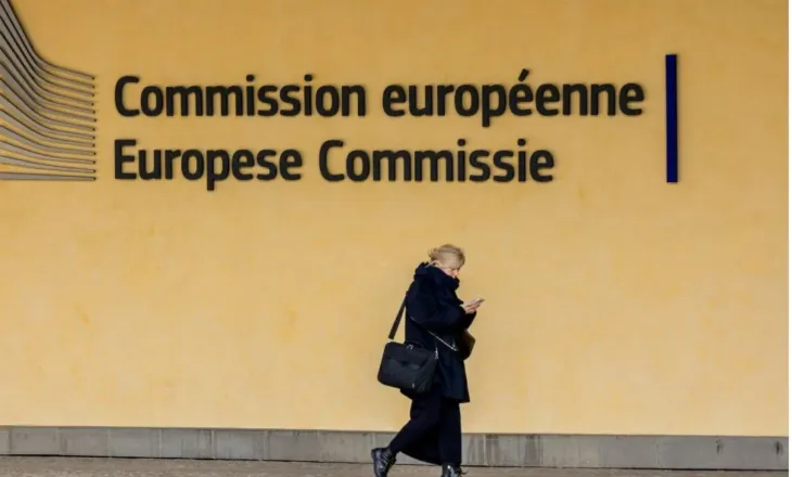 “Mos komunikoni më në Signal”, KE u kërkon zyrtarëve të saj të shmangin bisedat në aplikacion: Është hakeruar