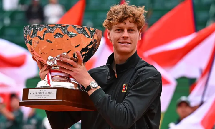 Mposhti Alcaraz në finalen e turneut Masters në Montekarlo, Jannik Sinner rikthehet numri 1 në botë