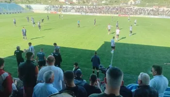 Ndeshje spektakolare e tension në Laç, kurbinasit dhe korçarët zyrtarisht në Superiore