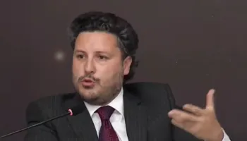 “Nëse nuk bashkëpunojmë, shkojmë në konflikt”, Abazoviç paralajmëron nga Tirana, mesazh për të drejtat e shqiptarëve