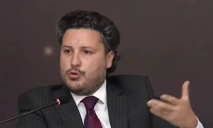 “Nëse nuk bashkëpunojmë, shkojmë në konflikt”, Abazoviç paralajmëron nga Tirana, mesazh për të drejtat e shqiptarëve