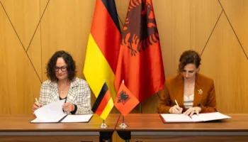 Nga autobusët elektrikë te menaxhimi i mbetjeve, Gjermania financon Shqipërinë me 29 mln € (Projektet)