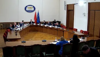 Nis puna për “rregulloren”, PD kundër miratimit të ligjeve të integrimit me procedurë të përshpejtuar