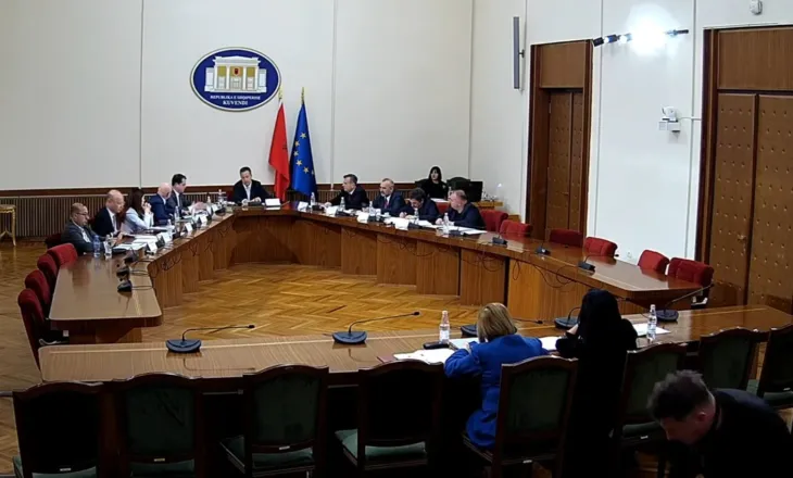 Nis puna për “rregulloren”, PD kundër miratimit të ligjeve të integrimit me procedurë të përshpejtuar