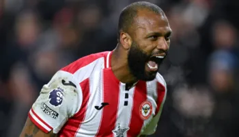 Nuk e ka bërë askush tjetër më parë, sulmuesi brazilian shkruan historinë në Premier League