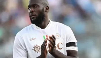 ‘Nuk po argëtohem’/ Mesazhi enigmatik i Lukakut, thumbon Napolin?