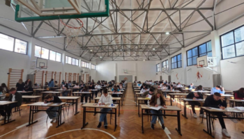 Olimpiada e Gjuhës Shqipe, gara që po bashkon të rinjtë nga dy anët e kufirit Shqipëri e Kosovë