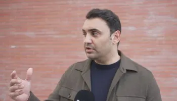 Opozita kthen podiumin në protestën e së premtes, Belind Këlliçi tregon arsyen