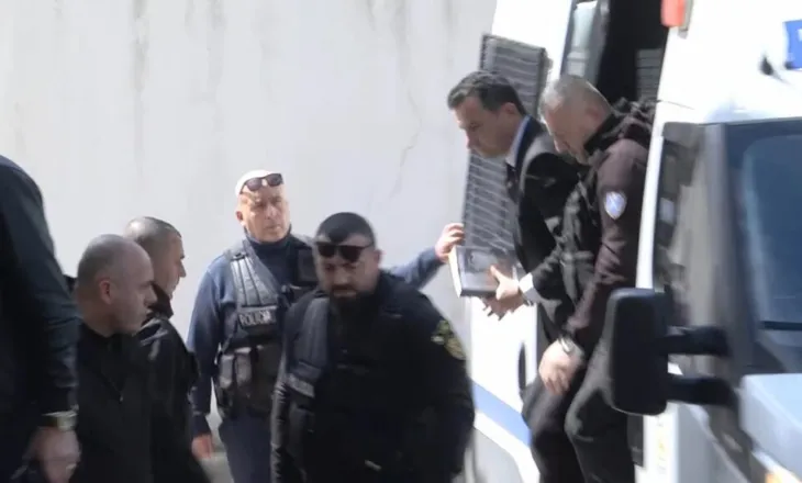 Padia kundër Dados, Veliaj: Jam i vetmi që jam arrestuar nga dikush që nuk ekziston!