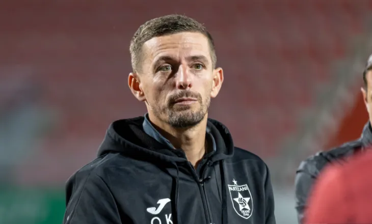 Partizani shkarkon trajnerin pas humbjes në derbi, ja kush do ti drejtojë tani “demat e kuq”
