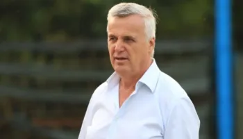 Pas fitores së derbit Halili hap “thesin”: Ishte ndeshja më e bukur e sezonit, do t’i jap ekipit 50 milionë lekë premio