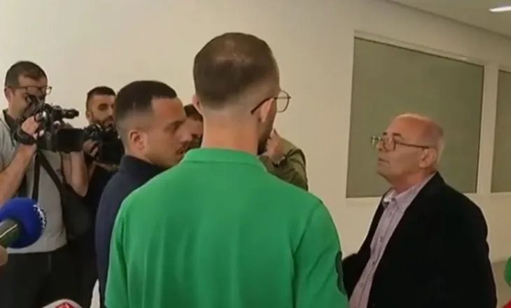 PD i mbyll derën Salianjit/ Nuk pranon dosjen e kandidimit për kryetar, përfaqësuesi: Do ta çojmë me postë!