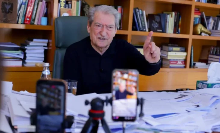 “Përballja me regjimin, jetike”, Berisha akuza Policisë: Hodhën spraj ariu dhe dhunuan zyrtarët e PD-së