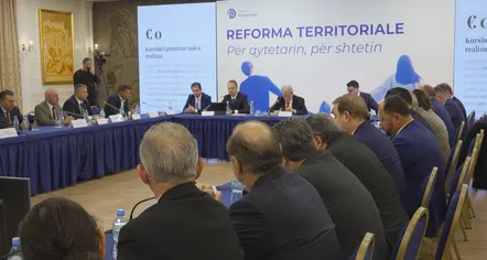 “Përcaktoni si duhet hartën e re”, PD angazhon strukturat lokale për reformën territoriale