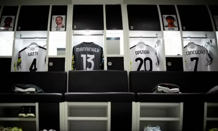 ‘Përgjithmonë me ne’/Juventus kujton Manninger, fanela e austriakut në dhomën e zhveshjes