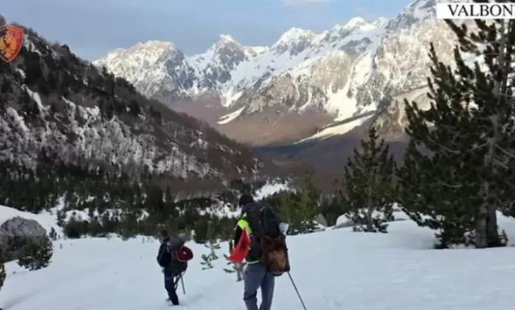Po eksploronin ‘Qafën e Valbonës’, turistët belgë ‘ngecin’ në dëborë! Ndihmohen nga policia