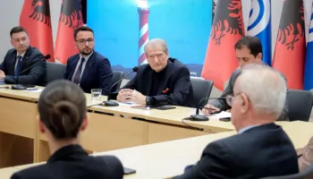 “Porti i Durrësit po gllabërohet nga korrupsioni”, Berisha:Në marrëveshjen e firmosur nga Trump parashikohej port i thellë rajonal