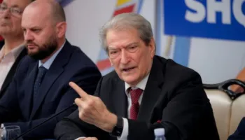 “Porti u anulua nga ndërkombëtarët”, Berisha: Qeveria ka bllokuar integrimin në Bashkimin Europian