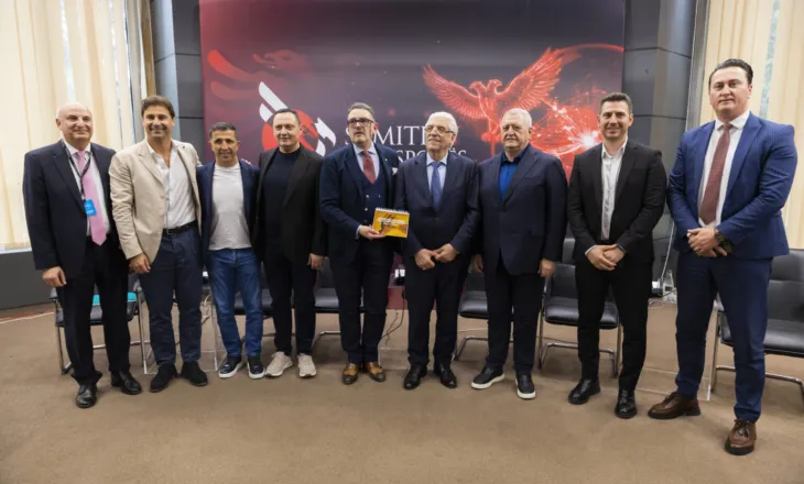 Presidenti Duka në Samitin e Diasporës: Kombëtarja bashkon shqiptarët kudo. Futbolli ka ndryshuar imazhin e Shqipërisë!