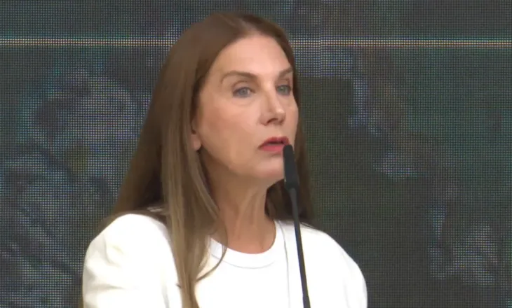 Programe pas mësimit, Kumbaro: Dyfishojmë pagën e orëve shtesë për mësuesit