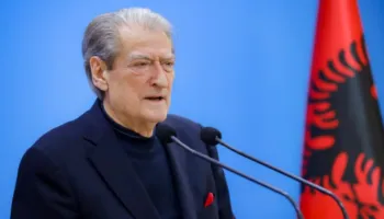 “Prostitutë amorale politike”, Berisha për Ramën: Fshehu pjesëmarrjen në samit ndërkombëtar