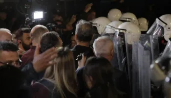 Protesta e Berishës, bllokohet Rruga e Elbasanit në kryeqytet! Radhë e gjatë automjetesh të ngecura në trafik