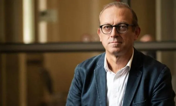 “Pse ra Orban pas 16 vitesh?”, Robelli: Qytetarët u lodhën nga korrupsioni galopant dhe opozita u bashkua