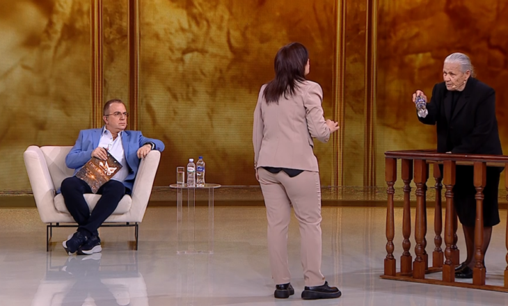 “Pusho se do të të qëlloj”, vjehrra nxehet me nusen: Pasurinë tënde e ke tek yt atë