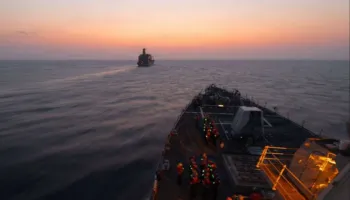 Qëlloi anijen e mallrave me flamur iranian, çfarë është USS Spruance?