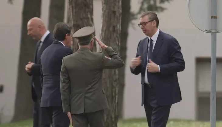 “Qendroni larg Rusisë”/ Paralajmërimi i fortë amerikan për Serbinë