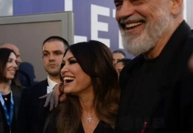 Rama dhe ambasadorja Kimberly takohen edhe në Greqi, shfaqen të përqafuar dhe duke buzëqeshur