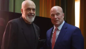 Rama takohet me ambasadorin e SHBA në NATO: Shqipëria do të bëhet pikëtakimi i aleancës më të madhe ushtarake të botës vitin e ardhshëm