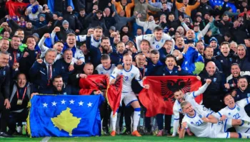 Renditja e fundit e FIFA-s: Kosova po i afrohet Shqipërisë, kuqezinjtë humbin një vend