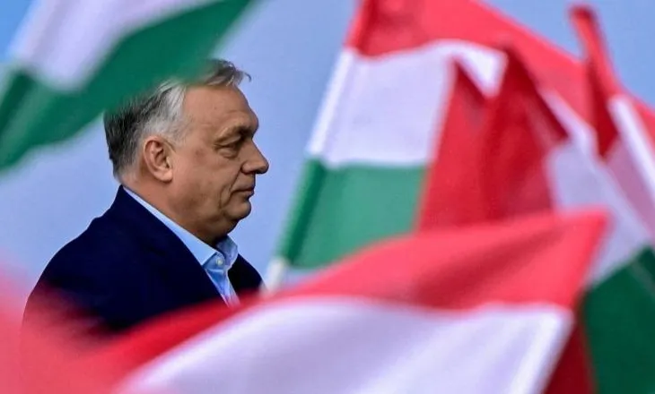 Rrethi i ngushtë i Orbanit po zhvendos pasurinë dhe po kërkon viza amerikane