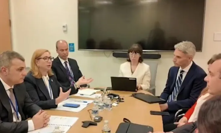 Rritja e aktivitetit ekonomik dhe rritja e pagave/ BB dhe FMN vlerësojnë progresin e Shqipërisë