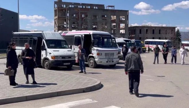 Rritja e çmimit të karburanteve shtrenjton me 200 lekë biletën e autobusëve Korçë-Tiranë