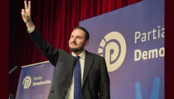 Salianji dorëzon kandidaturën për kreun e PD, prezanton platformën me 10 pika