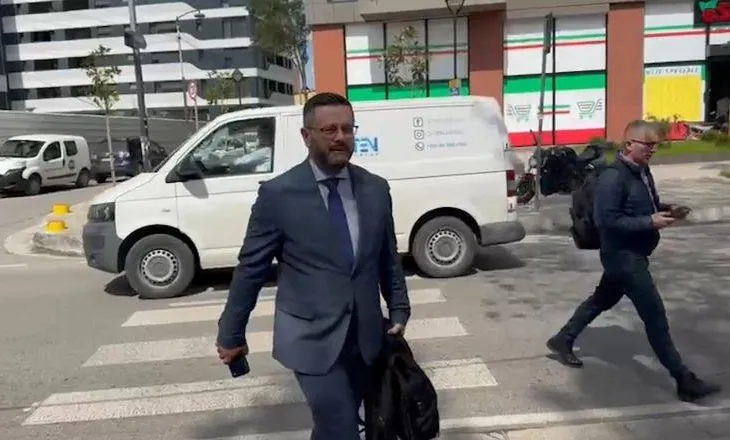 Seanca në Administrative, Ndreca: A është Ols Dado prokuror apo jo? Këtë duam të dimë