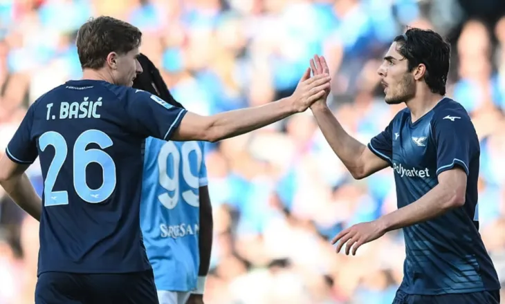 Serie A/ Napoli bie edhe kundër Lazios, Interi një hap larg titullit kampion