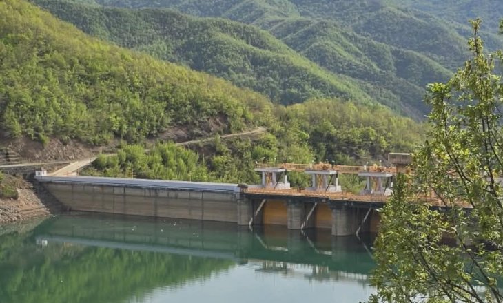 Shqipëria eksportoi 1.2 TWh energji në 3-mujorin e parë 2026, si e ndihmoi taksa e karbonit