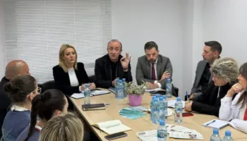 Siguria ushqimore/ Inspektime në qarkun e Shkodrës, Sula dhe Gjylameti mbikëqyrin në terren procedurat