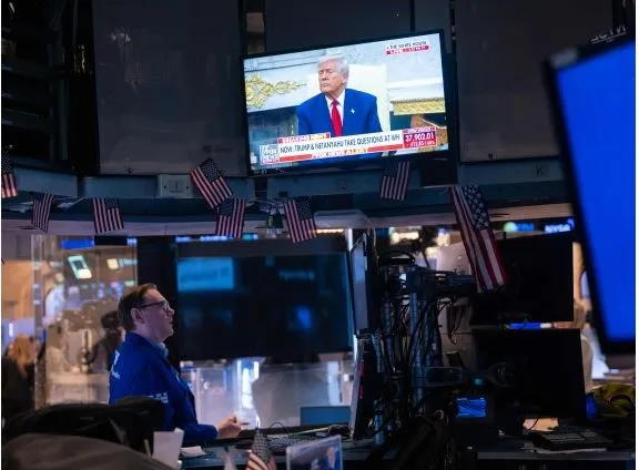 Sinjalet për fundin e luftës, bursat në rritje dhe çmimi i naftës në rënie