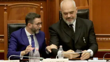 ‘S’kam folur me Ramën për kandidimin në Tiranë’! Braçe: Vota është zëvendësuar me njoftime në mur…