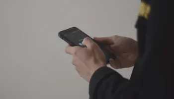 Skemat që po zbrazin llogaritë, mashtrimet online në rritje, bankat apel për kujdes ndaj “ofertave’