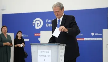 Sot në 12:00 skadon afati për kandidaturat, Berisha ‘garon me veten’ për kreun e PD-së